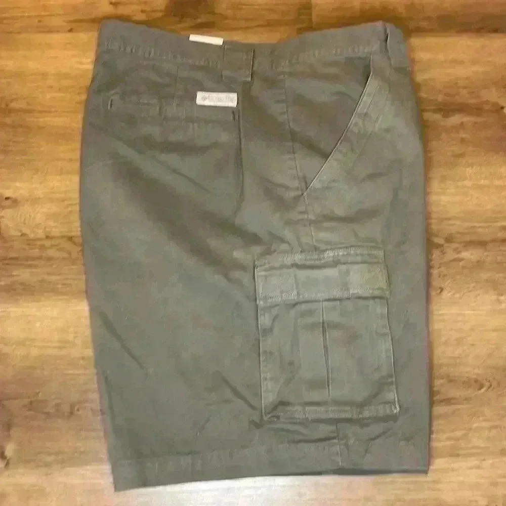 Columbia NWT Men’s 42 Inseam 9” Brooksville Twill Cargo Shorts